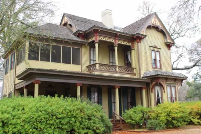 Bonner-Whitaker-McClendon House – Tyler, Texas